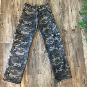 Adika Camouflage Women’s Jeans - Gray and Black